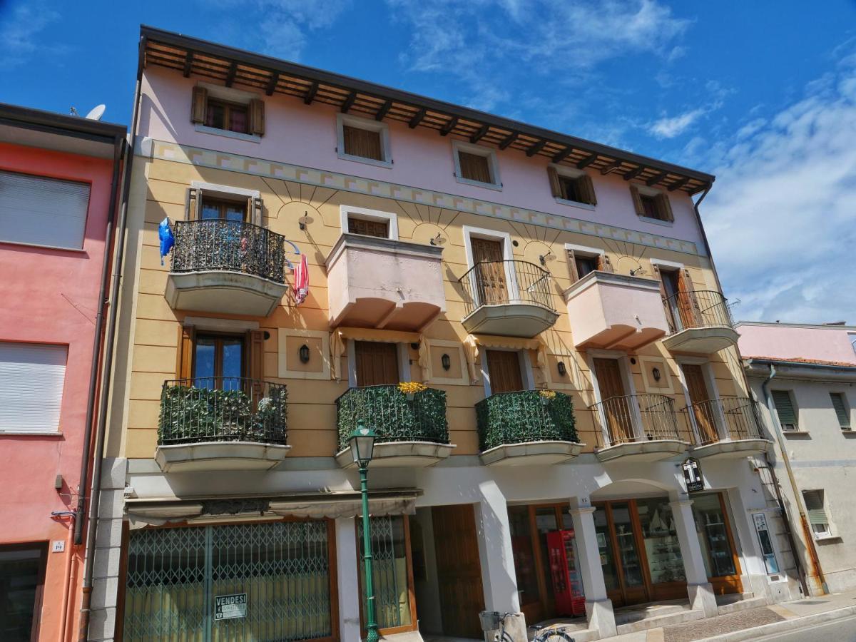 Lounge Del Duca, Centralissimo Bicamere Su Due Livelli - Posto Auto A Richesta Градо Экстерьер фото