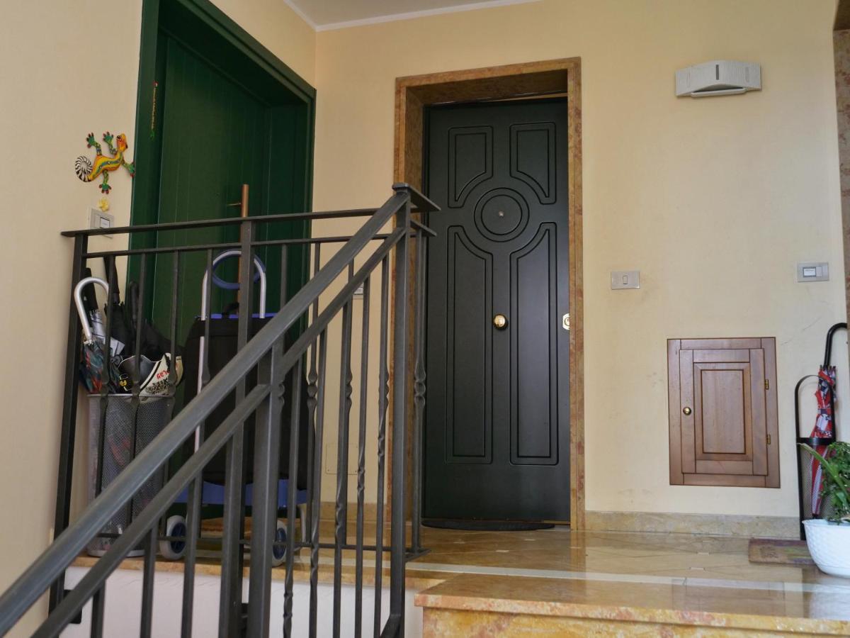 Lounge Del Duca, Centralissimo Bicamere Su Due Livelli - Posto Auto A Richesta Градо Экстерьер фото