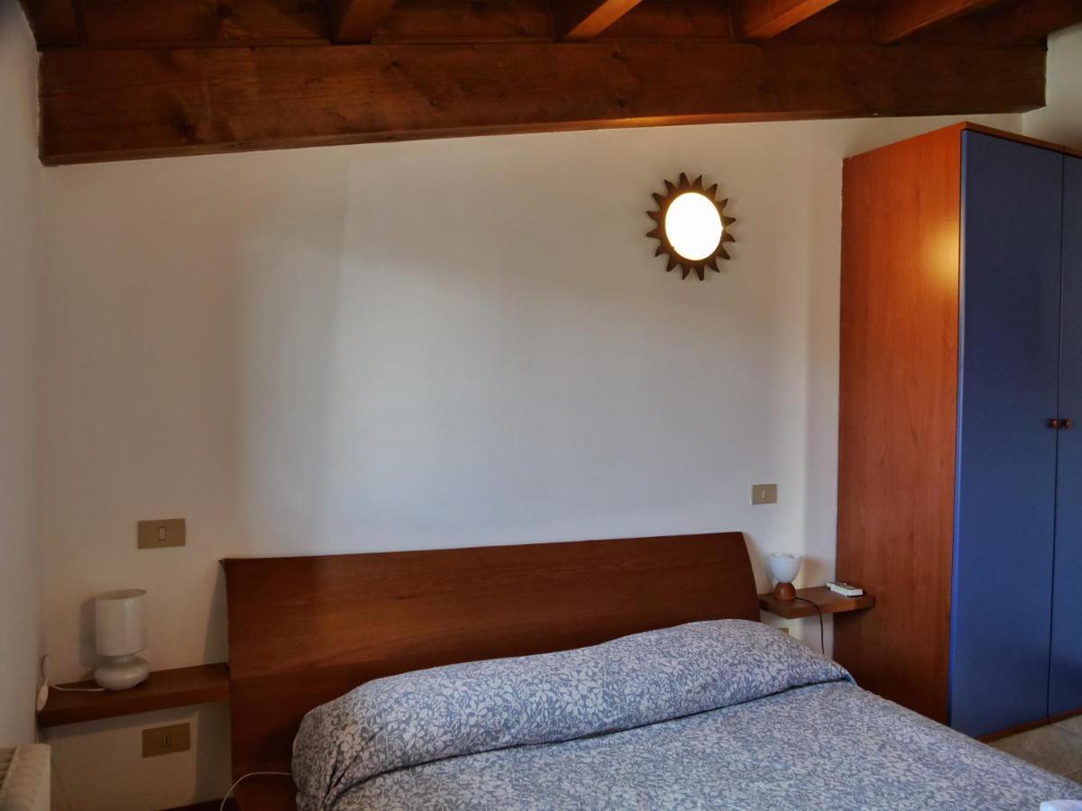 Lounge Del Duca, Centralissimo Bicamere Su Due Livelli - Posto Auto A Richesta Градо Экстерьер фото