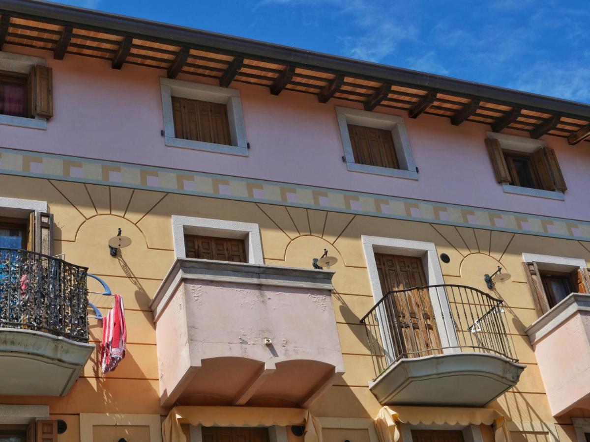 Lounge Del Duca, Centralissimo Bicamere Su Due Livelli - Posto Auto A Richesta Градо Экстерьер фото